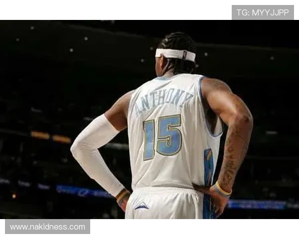 卡梅隆·安东尼无球跑动提升三分效率显著拉开防守空间